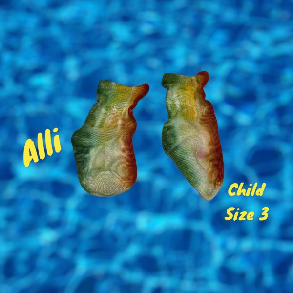 Alli - Child Size 3